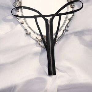 Black Strappy Zipper Bottom